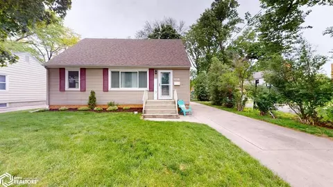 1116 2nd St NW, Mason City, IA 50401