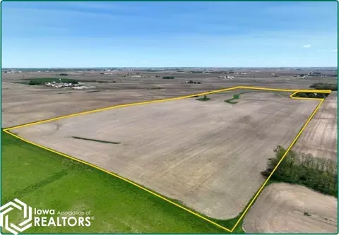 250 Th Ave, Earlville, IA 52041