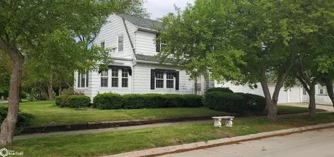 816 N Virginia Ave, Mason City, IA 50401