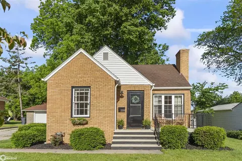 2233 Madison Ave, Burlington, IA 52601