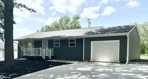 1022 Crest Dr, Creston, IA 50801