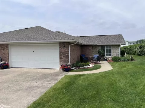 1702 B Linden Dr, Fairfield, IA 52556