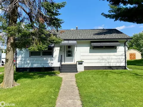 105 S Walnut St, Jefferson, IA 50129