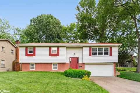 512 Terrace Dr, Burlington, IA 52601