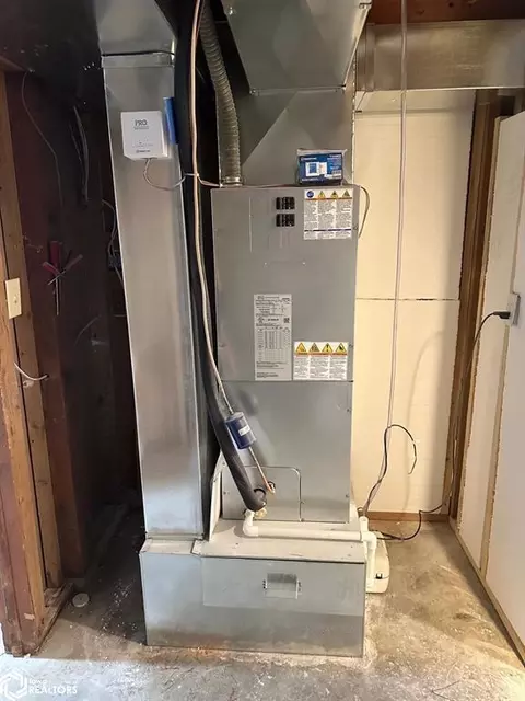 Other - 604 E 18th St, Atlantic, IA 50022 photo 9 of 12