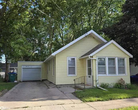 810 Merritt St, Webster City, IA 50595