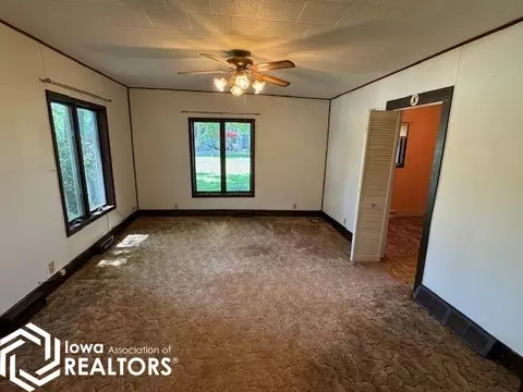 Living - 309 E Pleasant, Cincinnati, IA 52549 photo 1 of 2