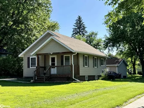 1518 N Adams St, Carroll, IA 51401