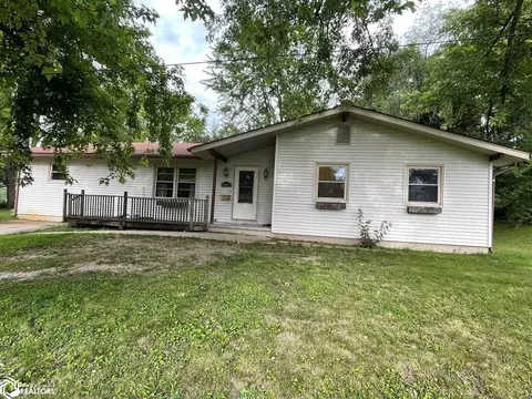 600 S 8th St, Albia, IA 52531