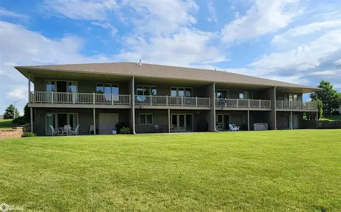 1305 W Valley View Dr, Algona, IA 50511