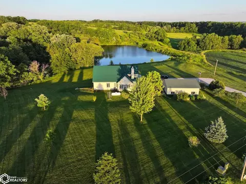 2231 Washington Rd, Eldon, IA 52554 photo 2