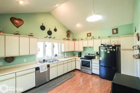 2231 Washington Rd, Eldon, IA 52554 photo 15