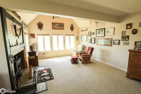 2231 Washington Rd, Eldon, IA 52554 photo 9