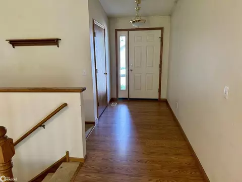 504 Ely Dr, Carroll, IA 51401 photo 12