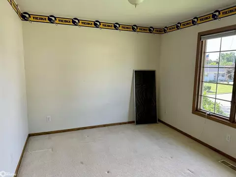 504 Ely Dr, Carroll, IA 51401 photo 17