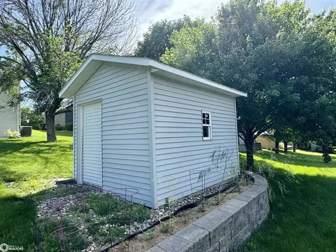 504 Ely Dr, Carroll, IA 51401 photo 5