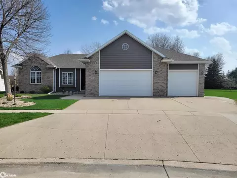 755 Cobblestone Dr, Garner, IA 50438
