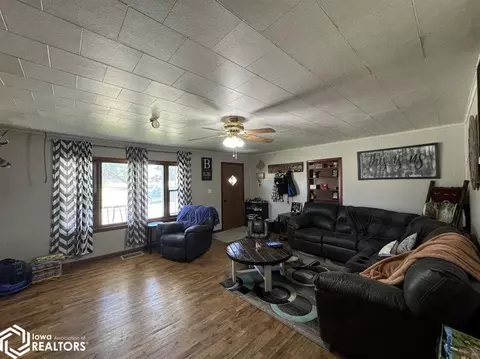 526 E Walnut St, Centerville, IA 52544 photo 17