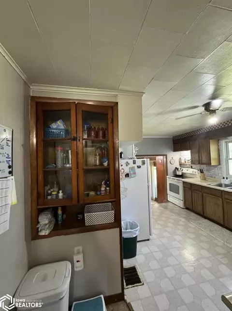 526 E Walnut St, Centerville, IA 52544 photo 21