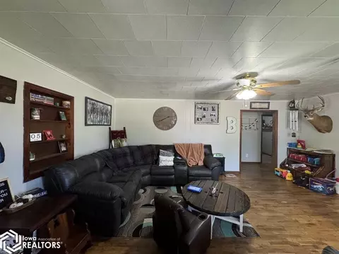 526 E Walnut St, Centerville, IA 52544 photo 16