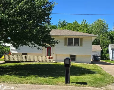 1103 C Ave W, Oskaloosa, IA 52577