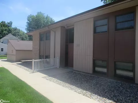 1120 N Carroll St #6, Carroll, IA 51401