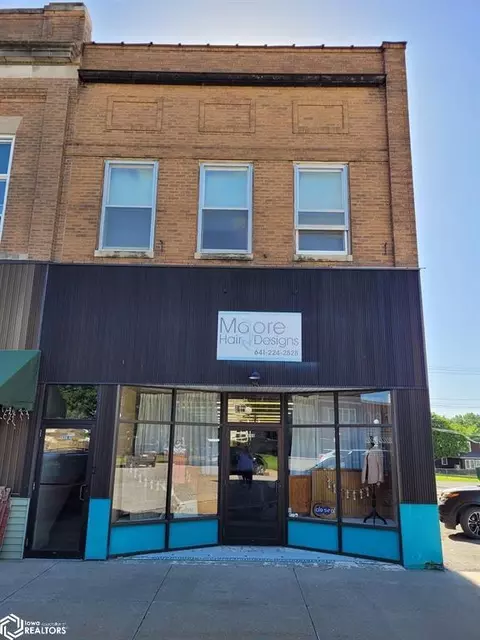 109 S Jefferson St, Sigourney, IA 52591