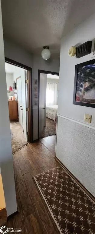 Entry Way - *** *** *** *** *** #***, Centerville, IA 52544 photo 4 of 8