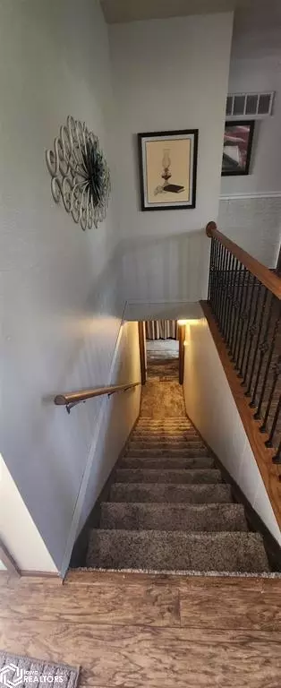 Entry Way - *** *** *** *** *** #***, Centerville, IA 52544 photo 6 of 8