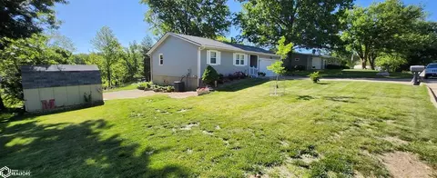 Exterior - *** *** *** *** *** #***, Centerville, IA 52544 photo 3 of 8