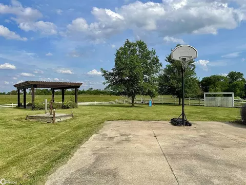 852 Macomb Rd, Abingdon, IL 61410 photo 28