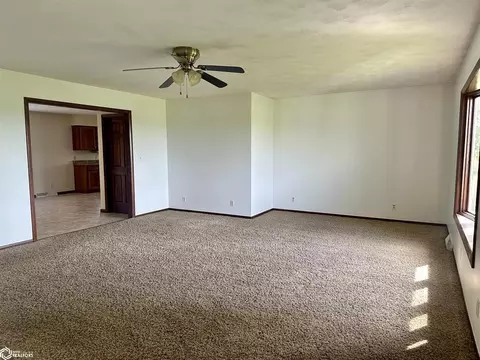 852 Macomb Rd, Abingdon, IL 61410 photo 9