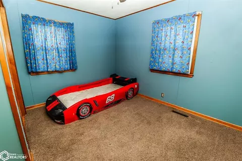Bedroom - 306 N Dwight St, Conrad, IA 50621 photo 4 of 9