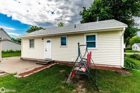 Exterior - 306 N Dwight St, Conrad, IA 50621 photo 5 of 7