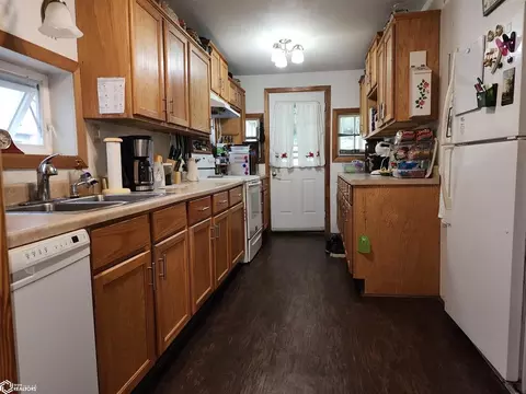 201 E Maple, Allerton, IA 50008 photo 3