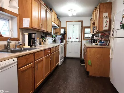 201 E Maple, Allerton, IA 50008 photo 2