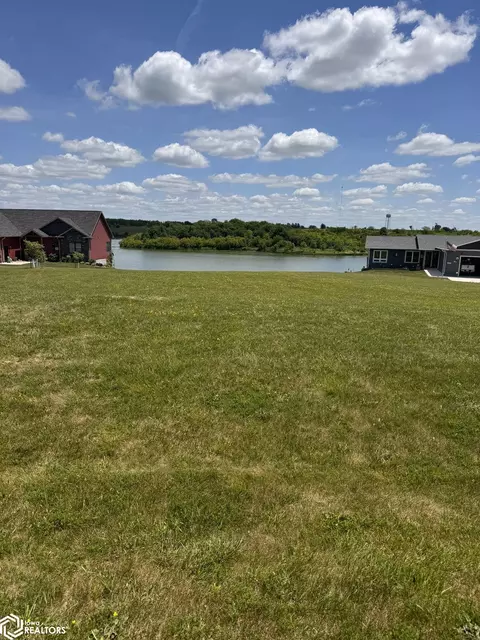 2168 W Vintners Dr, Osceola, IA 50213