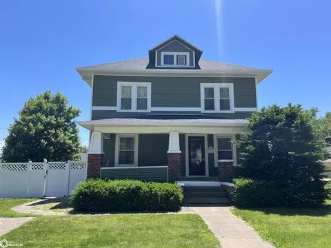 711 E Pleasant Valley St, Sigourney, IA 52591