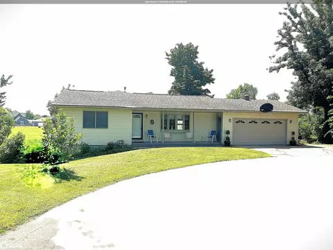 408 N 17th St, Marshalltown, IA 50158