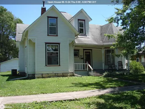 310 N Walnut St, New London, IA 52645