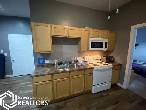 427 E State St, Centerville, IA 52544 photo 10