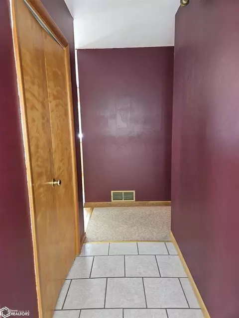 317 Park Dr, Hamilton, IL 62341 photo 8