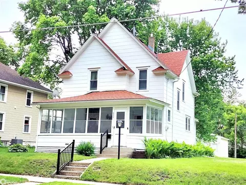 920 N Adams Ave, Mason City, IA 50401