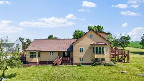 21924 230th St, Yarmouth, IA 52660