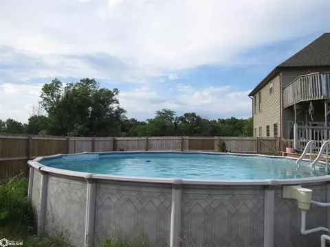 Exterior - 1717 Dirado Ln, Hamilton, IL 62341 photo 10 of 10