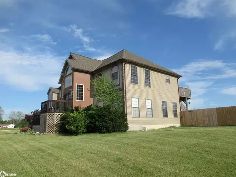 Exterior - 1717 Dirado Ln, Hamilton, IL 62341 photo 5 of 10