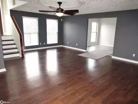 Living - 1717 Dirado Ln, Hamilton, IL 62341 photo 8 of 11