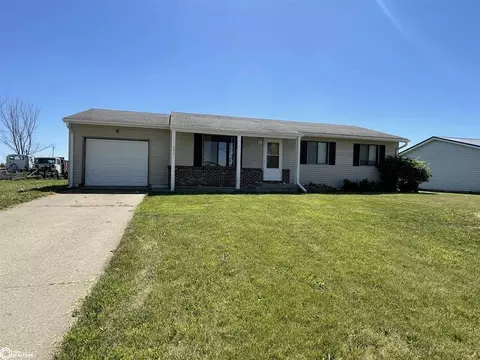 125 S 29th St, Centerville, IA 52544