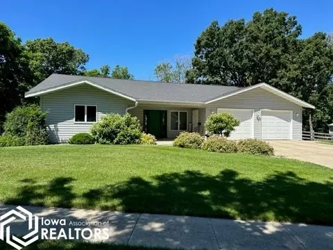 407 N Harlan St, Algona, IA 50511
