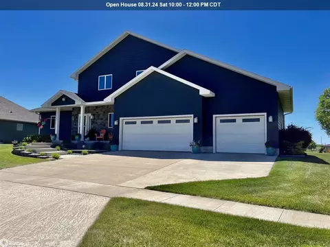 413 Lexington Dr, Clear Lake, IA 50428